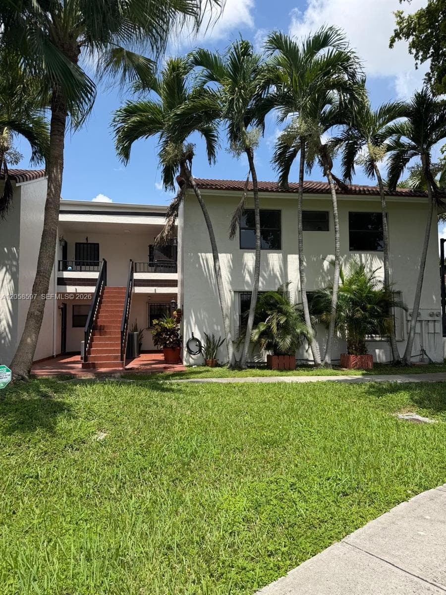 10875 NW 7th St # 23-36, Miami FL 33172