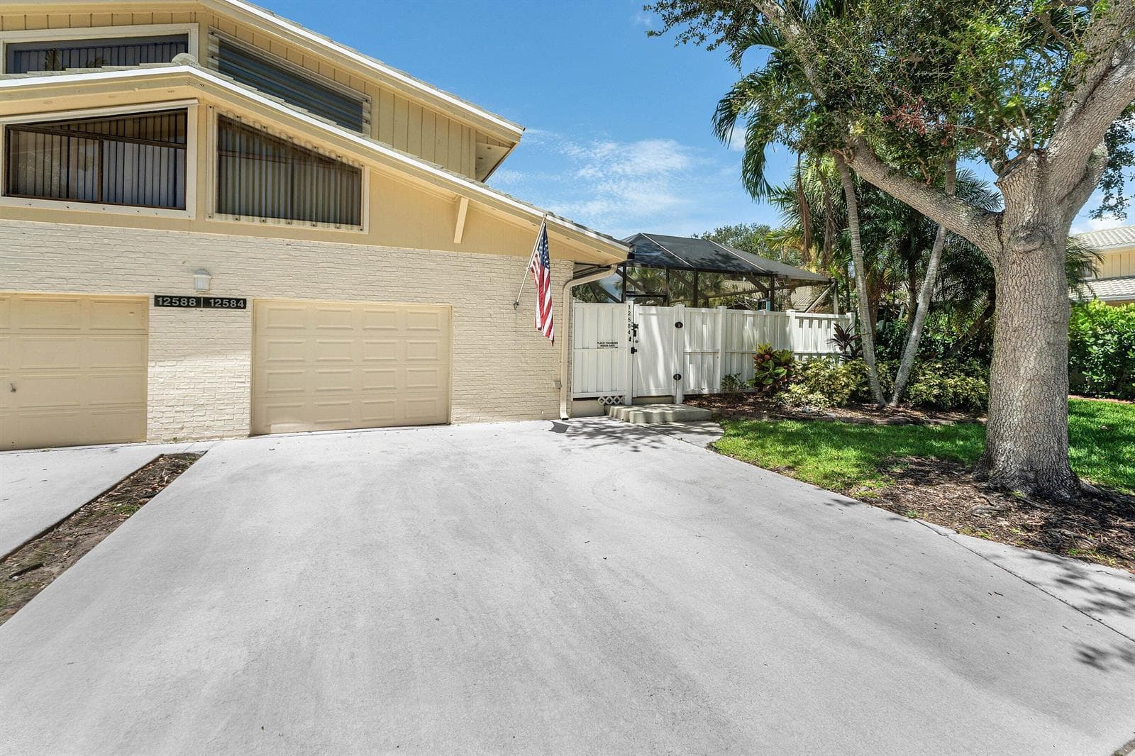 12584 WOODMILL Drive, Palm Beach Gardens FL 33418 photo 2