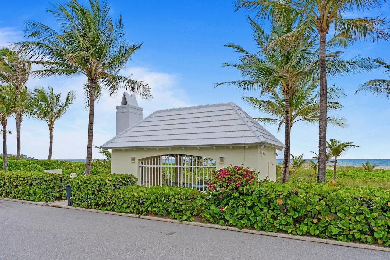 1421 N LAKE Way, Palm Beach FL 33480 photo 3