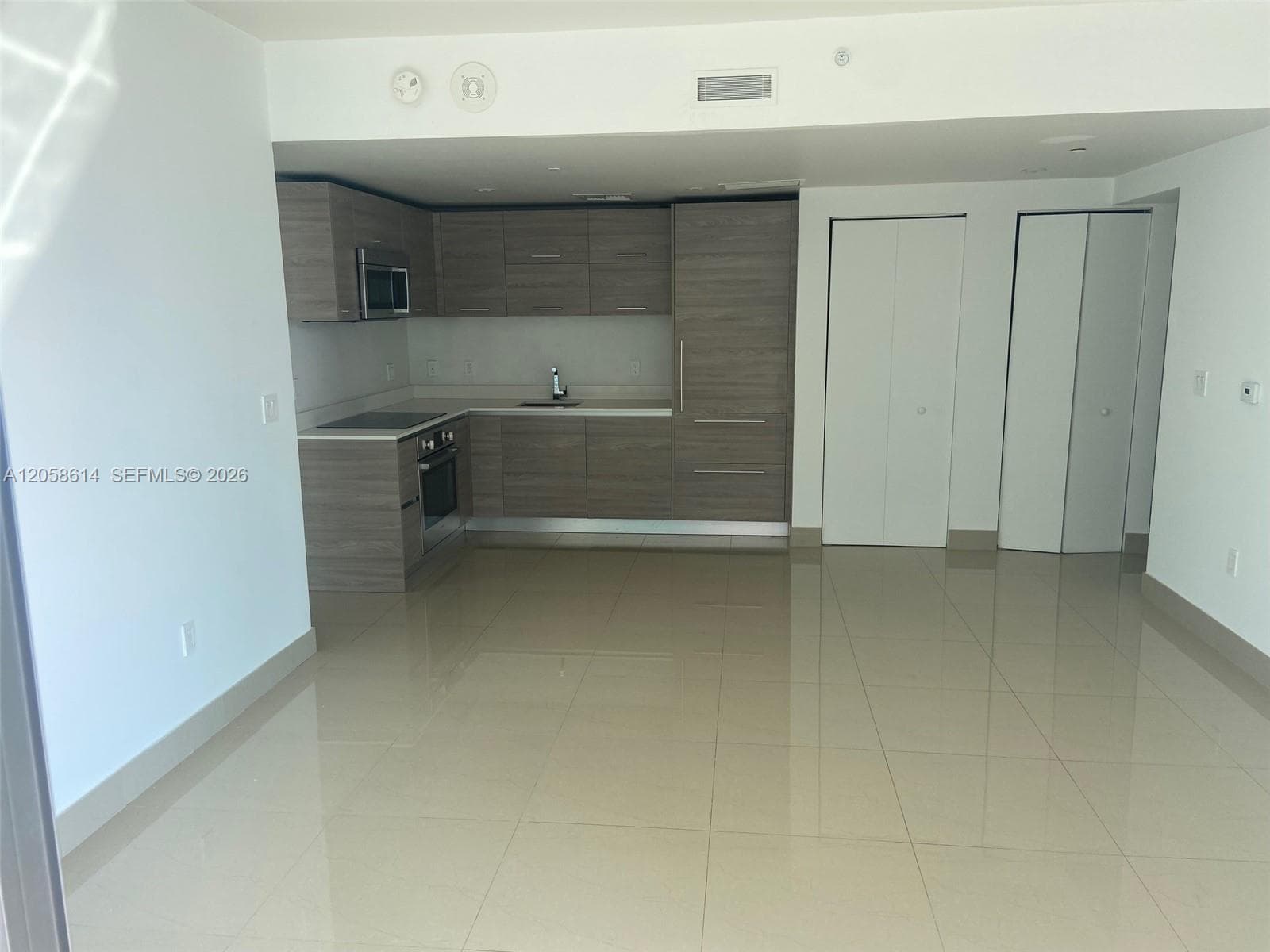 1300 S Miami Ave # 2207, Miami FL 33130 photo 4