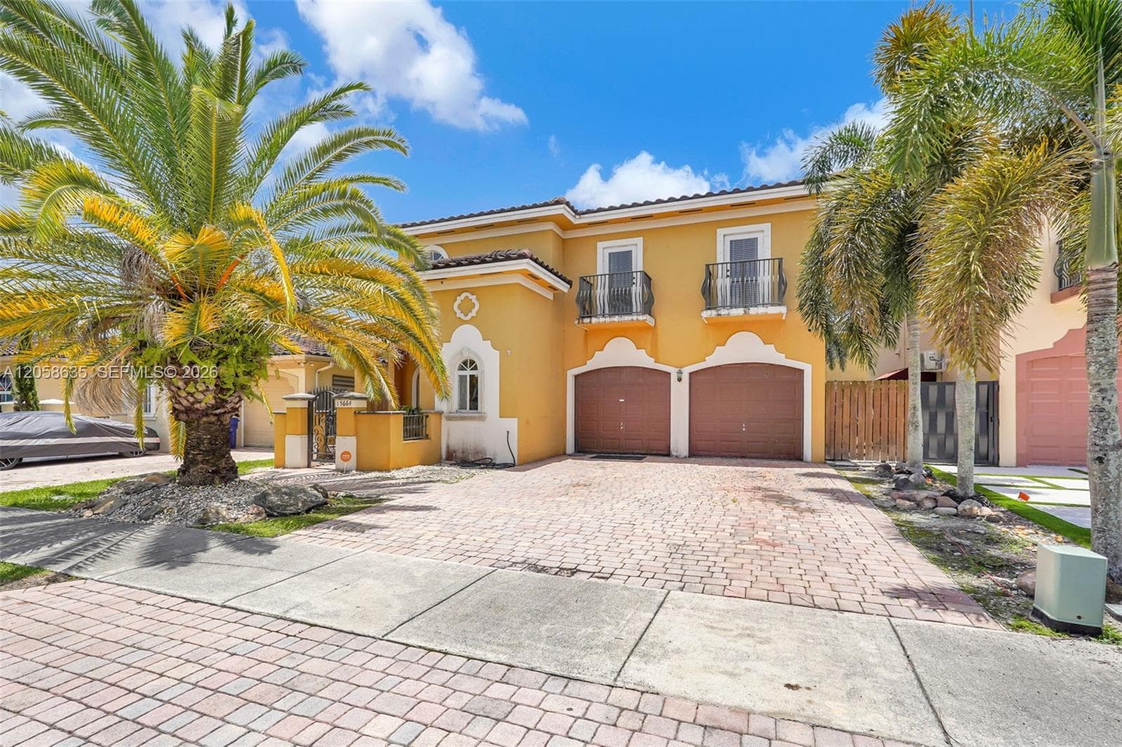 15664 SW 12th Ter, Miami FL 33194 photo 2