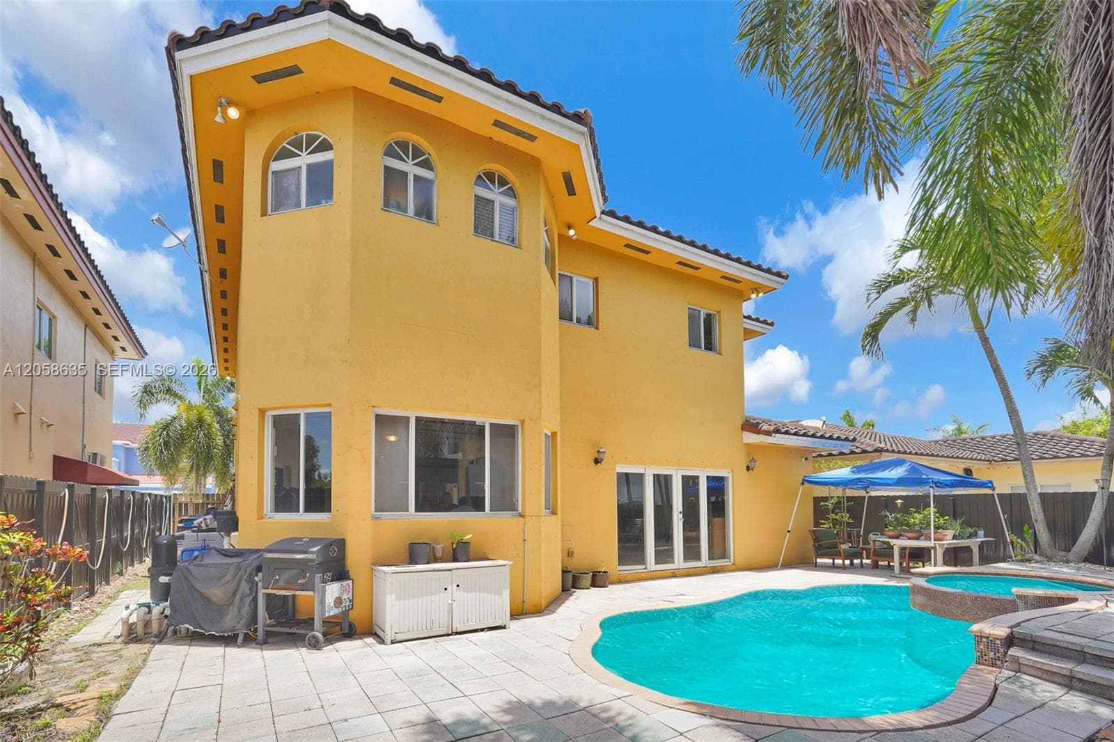 15664 SW 12th Ter, Miami FL 33194 photo 3