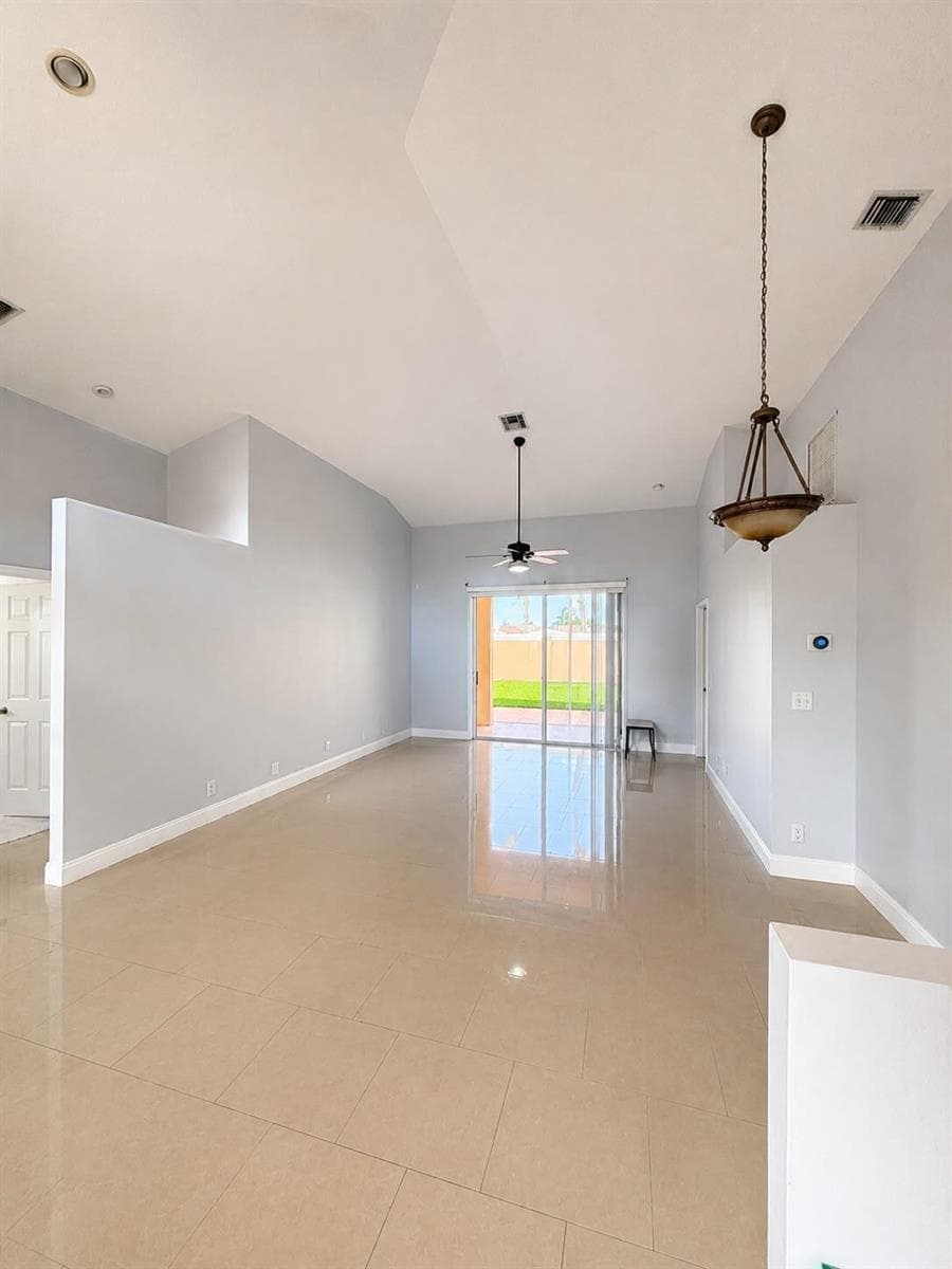 8061 Saw Palmetto Lane, Boynton Beach FL 33436 photo 5