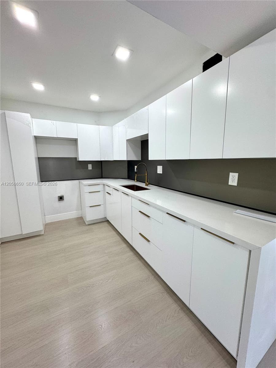 300 Bayview Dr # 1201, Sunny Isles Beach FL 33160 photo 3