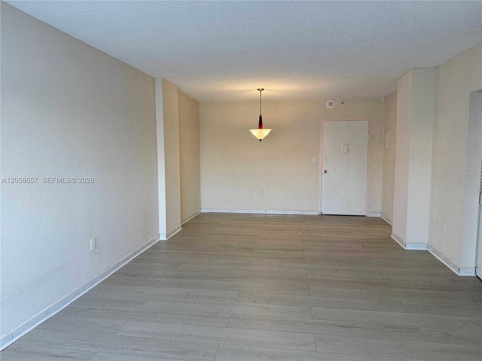 400 Kings Point Dr # 311, Sunny Isles Beach FL 33160 photo 2