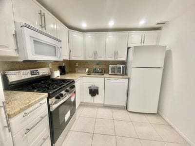 2030 S Ocean Dr # 903, Hallandale Beach FL 33009 photo 4