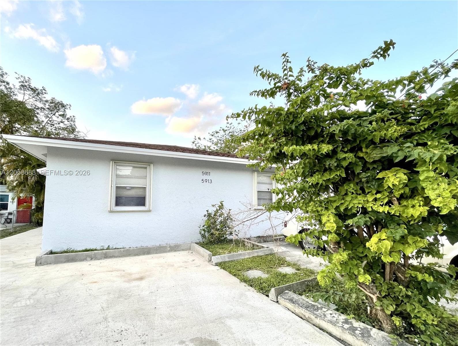 5911 Liberty St # 5913, Hollywood FL 33021 photo 3