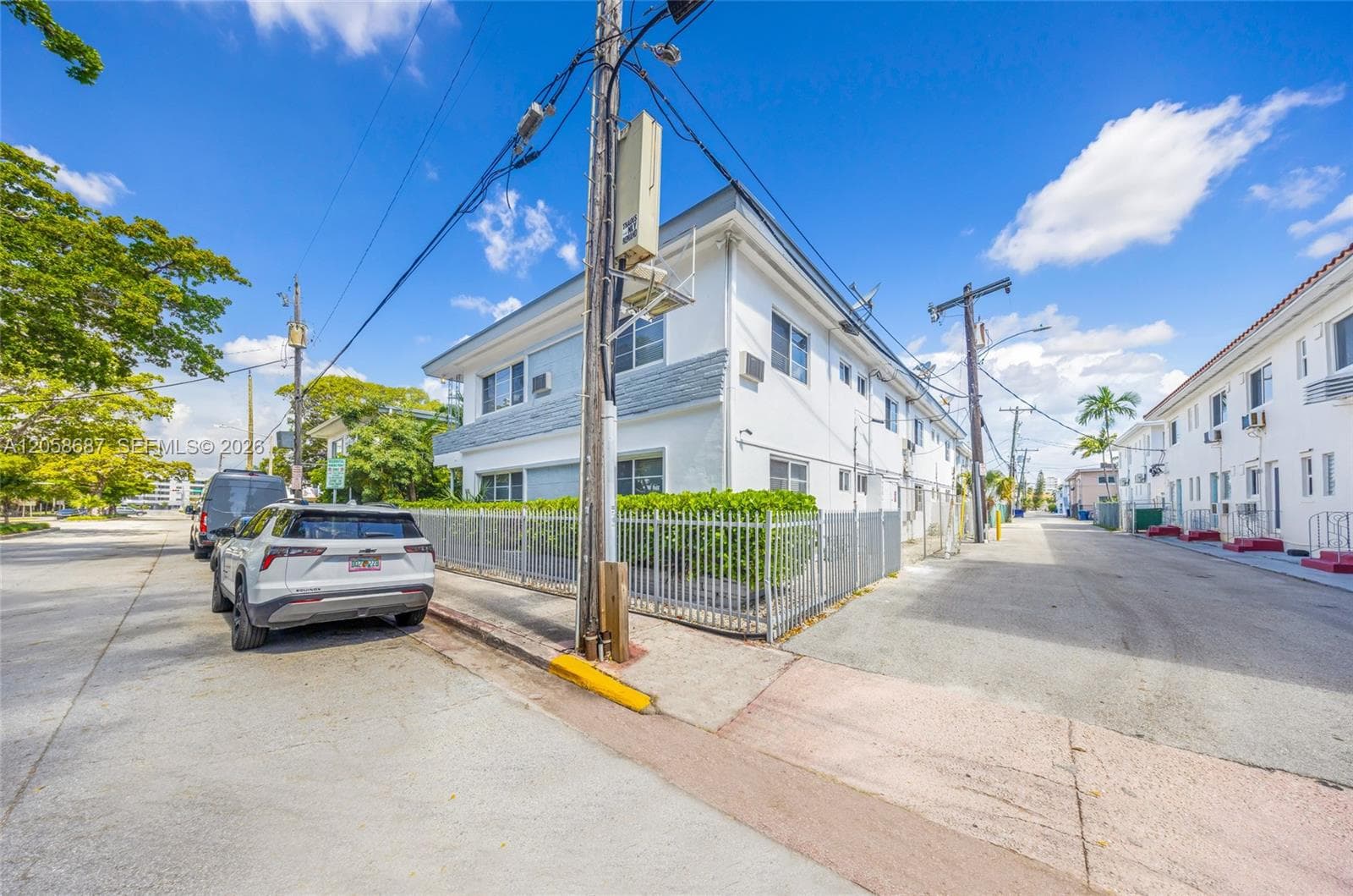 535 73rd St, Miami Beach FL 33141 photo 2