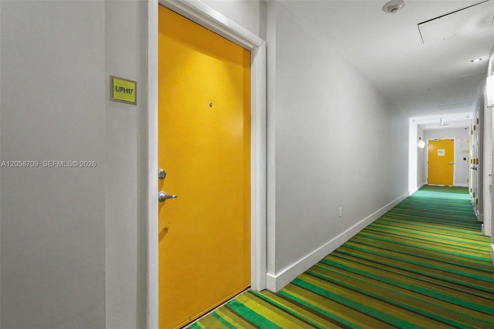 133 NE 2nd Ave # 3617, Miami FL 33132 photo 2