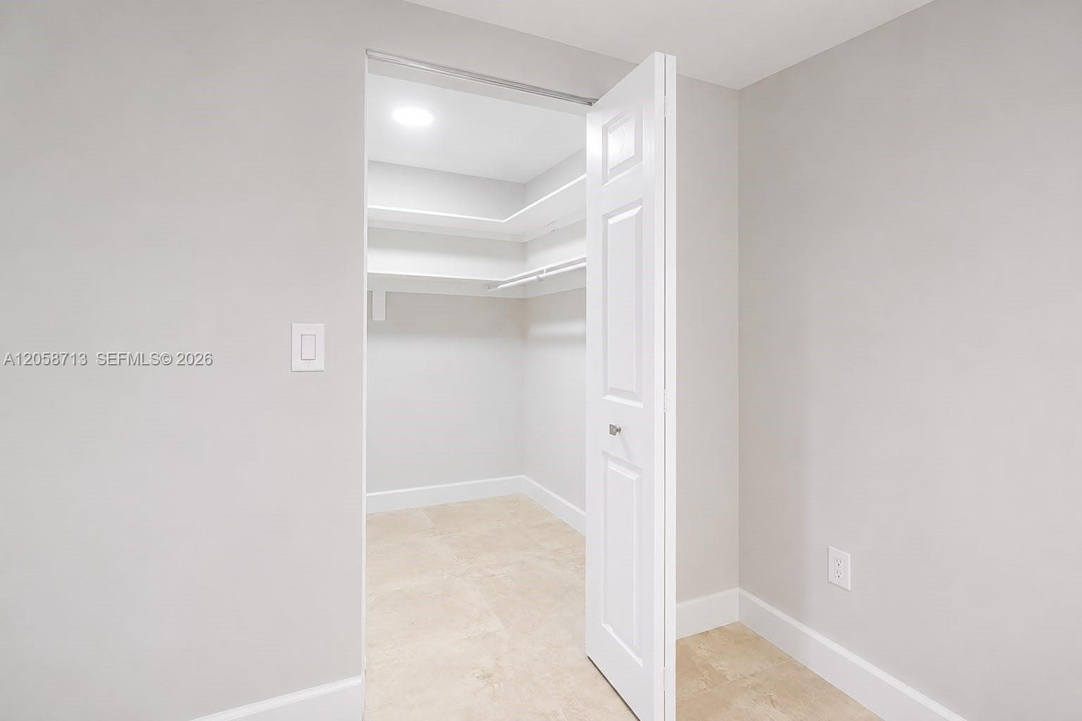 12590 NE 16th Ave # 605, North Miami FL 33161 photo 5