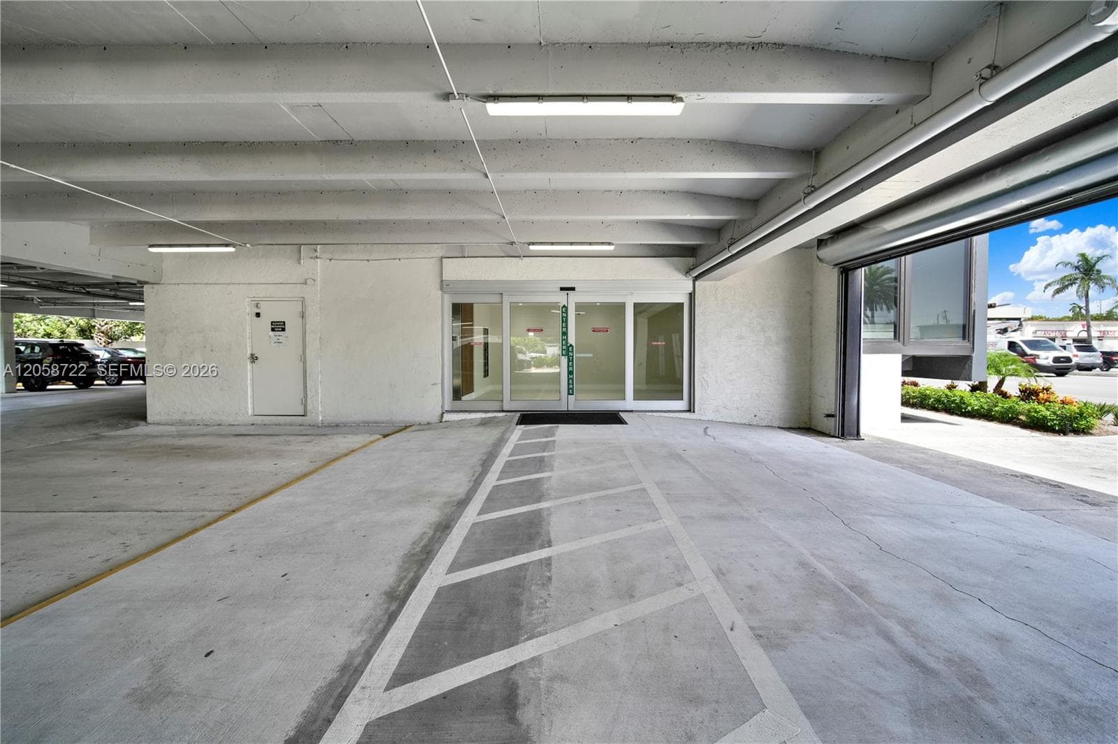 5740 Hollywood Blvd, Hollywood FL 33021 photo 2