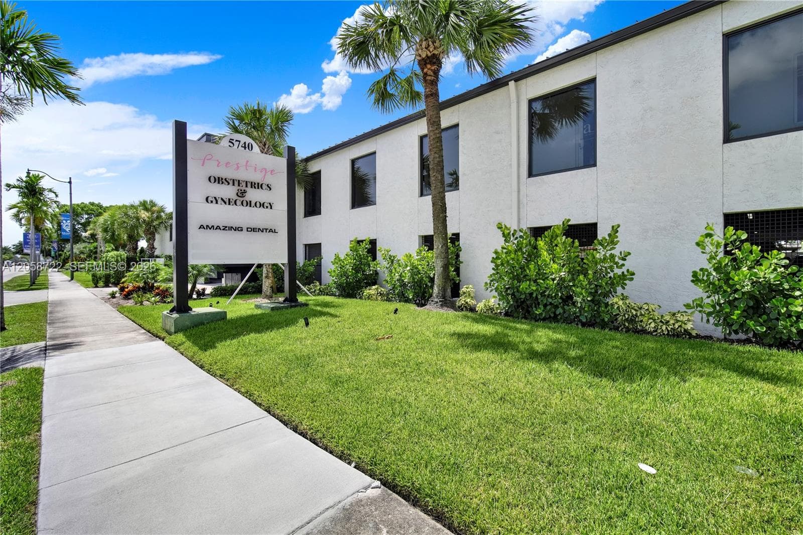 5740 Hollywood Blvd, Hollywood FL 33021 photo 4