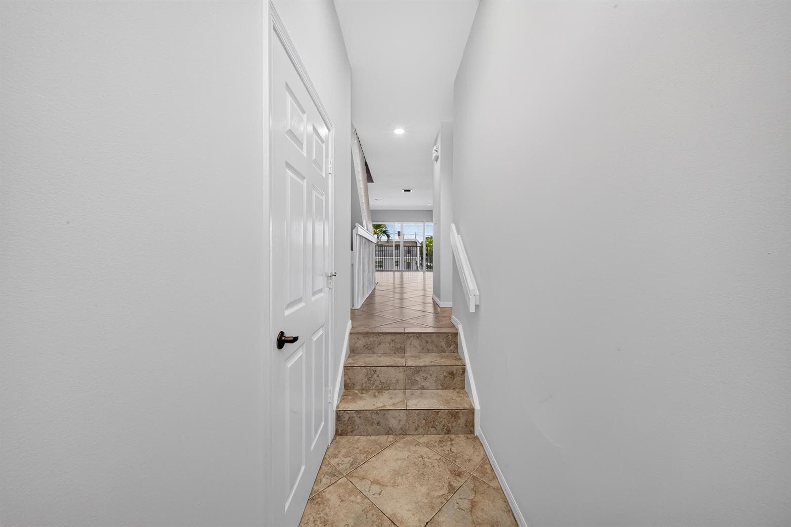 1998 NE 7TH Street # 103, Deerfield Beach FL 33441 photo 4