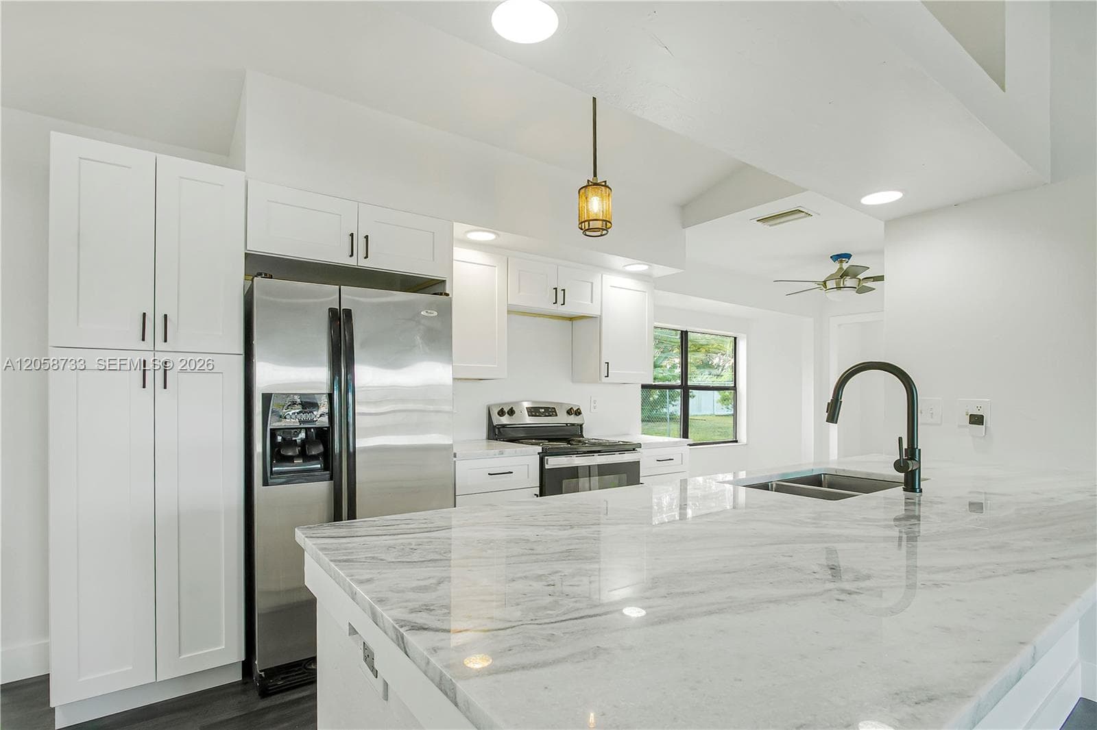 2935 SW 1st Pl, Cape Coral FL 33914
