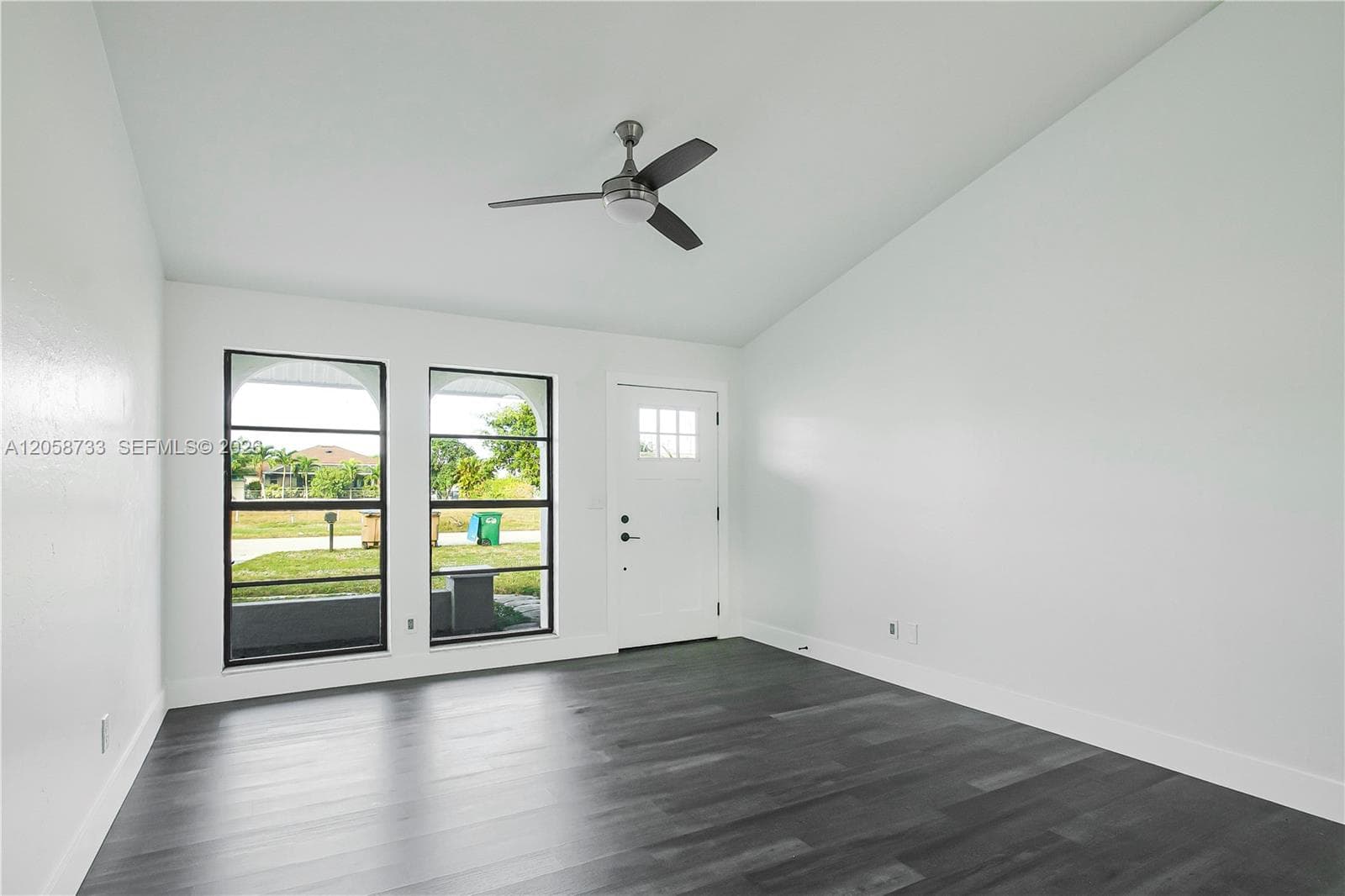 2935 SW 1st Pl, Cape Coral FL 33914 photo 4