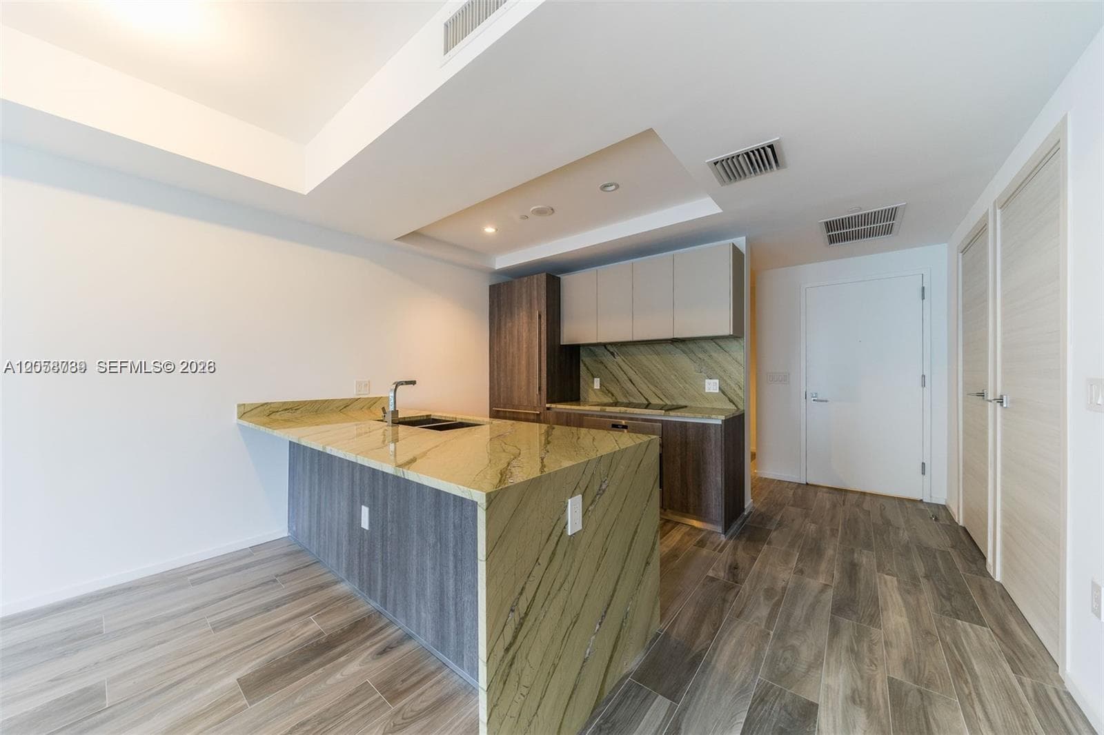 801 S Miami Ave # 2302, Miami FL 33130 photo 3
