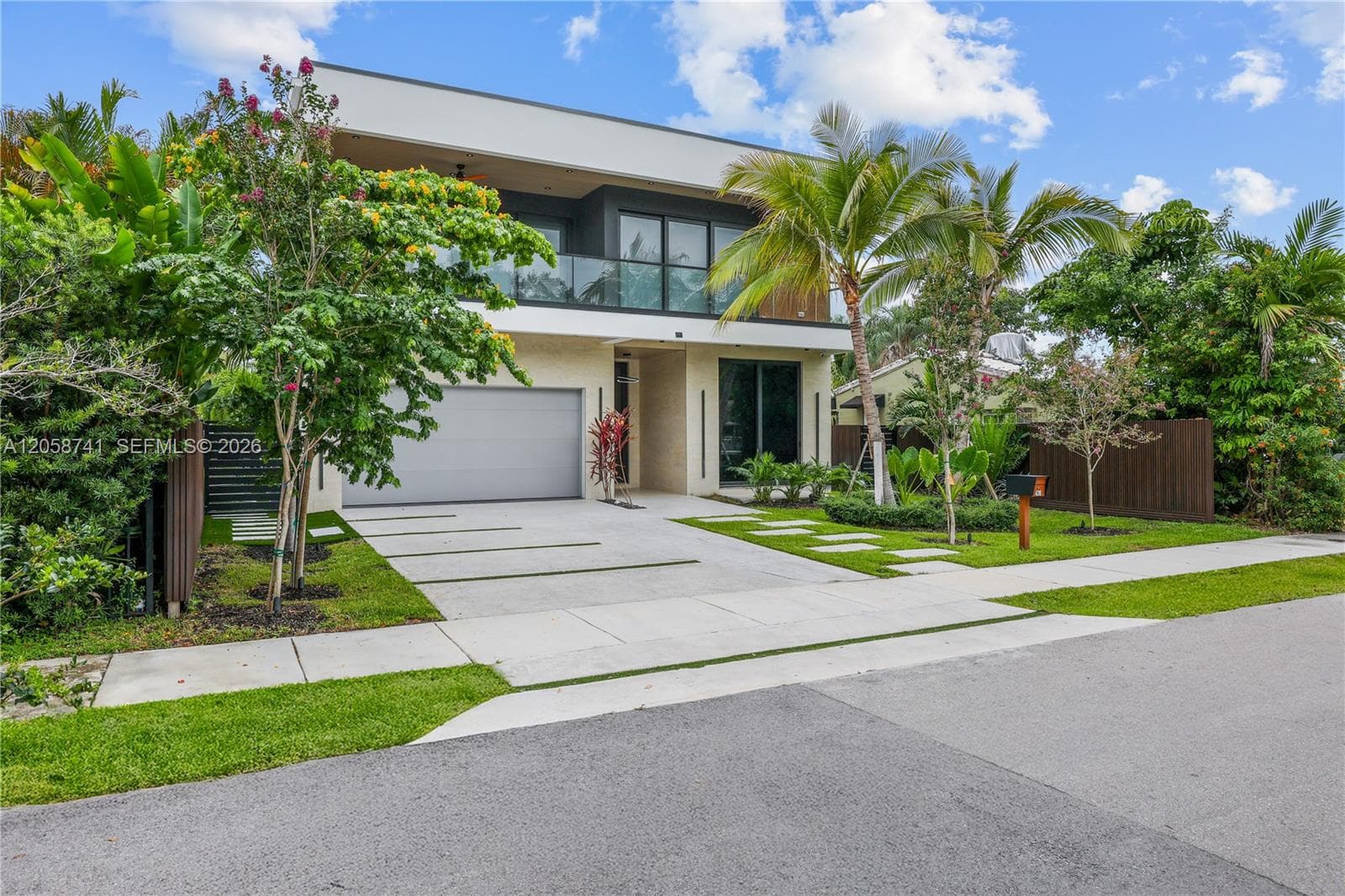 436 NE 10th Ave, Fort Lauderdale FL 33301 photo 3