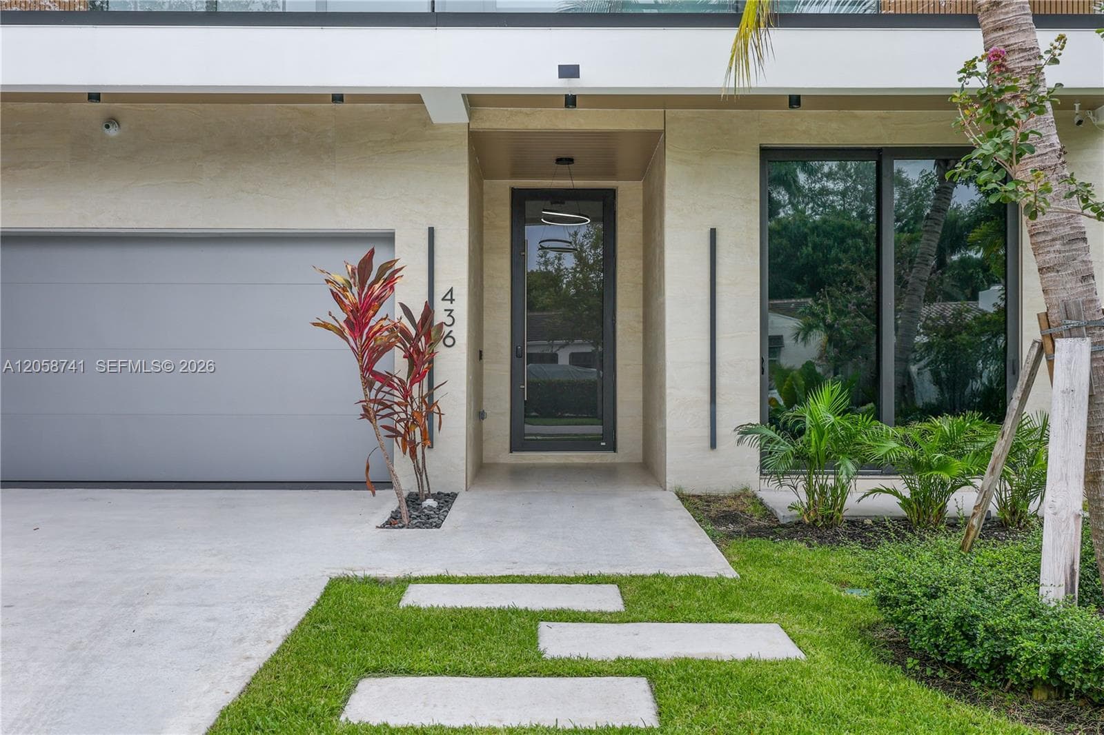 436 NE 10th Ave, Fort Lauderdale FL 33301 photo 4