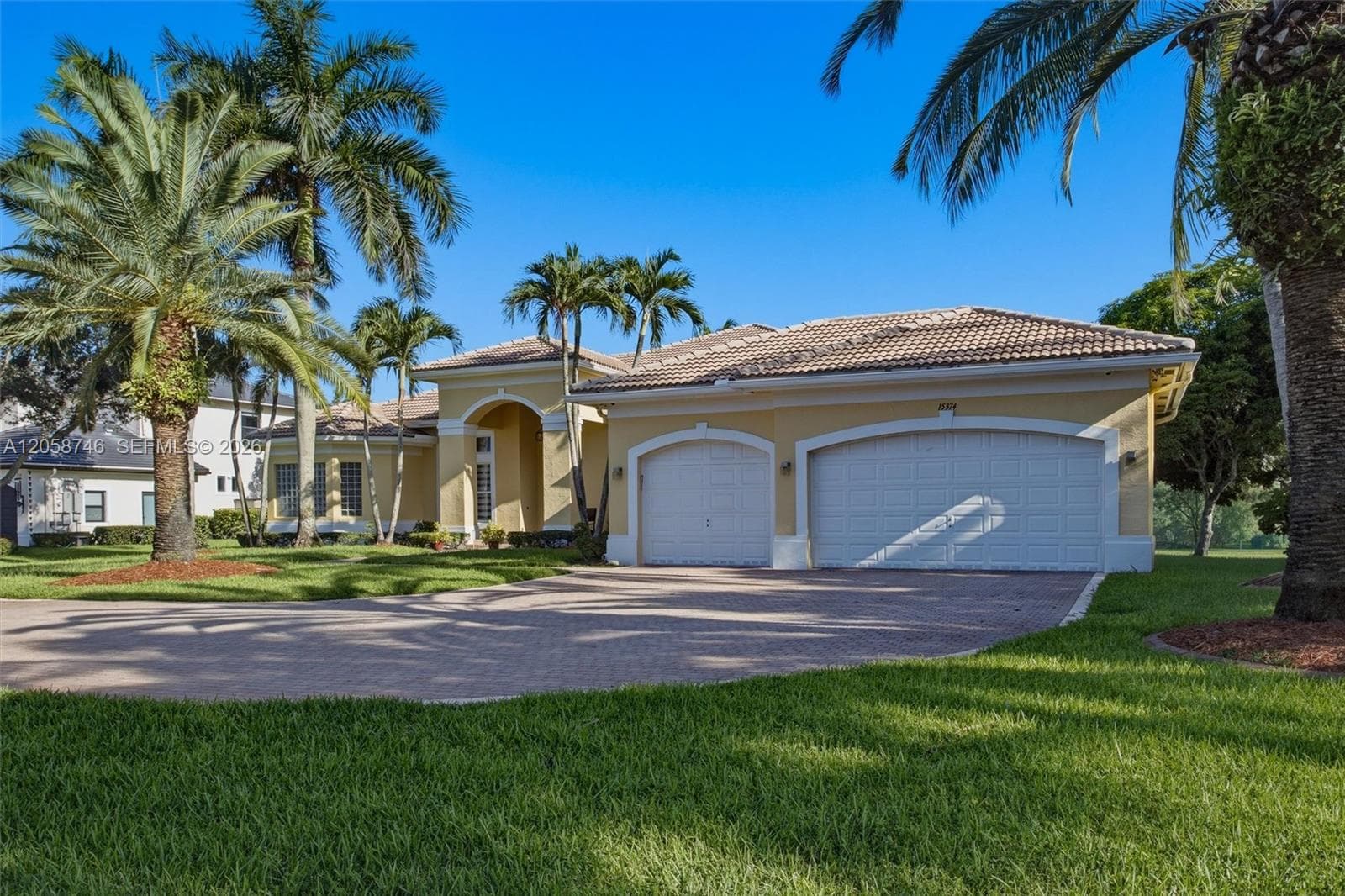 15374 SW 34th St, Davie FL 33331 photo 2