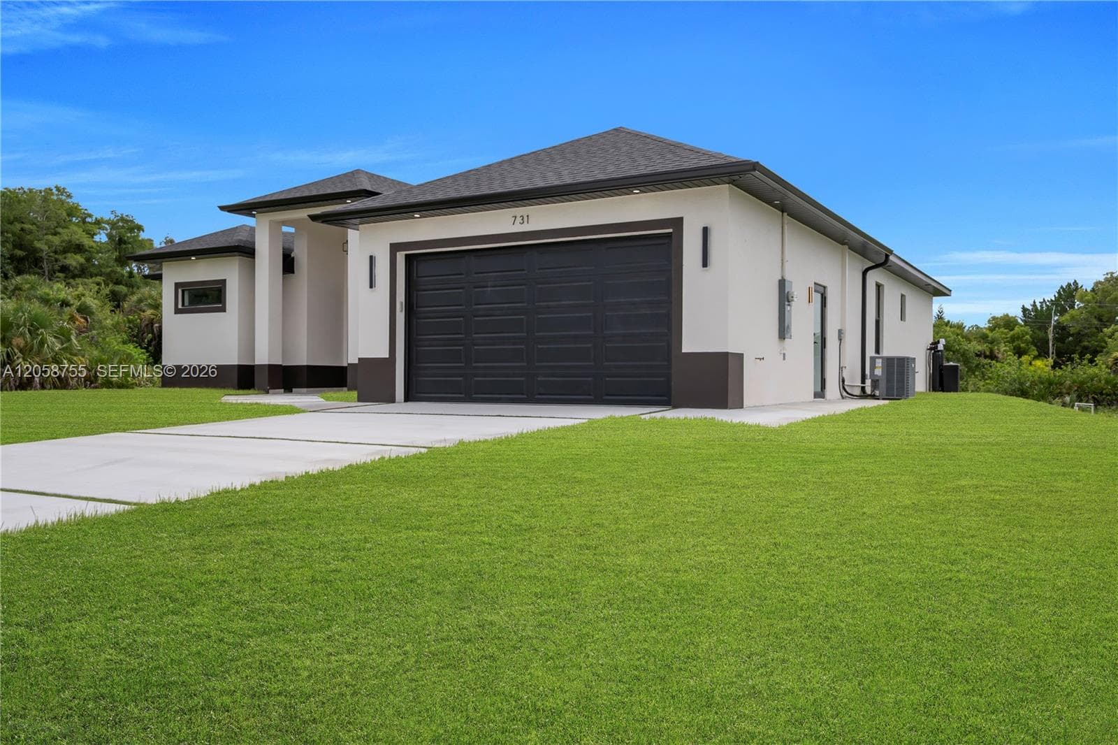 731 La Plata Ave, Lehigh Acres FL 33974 photo 3