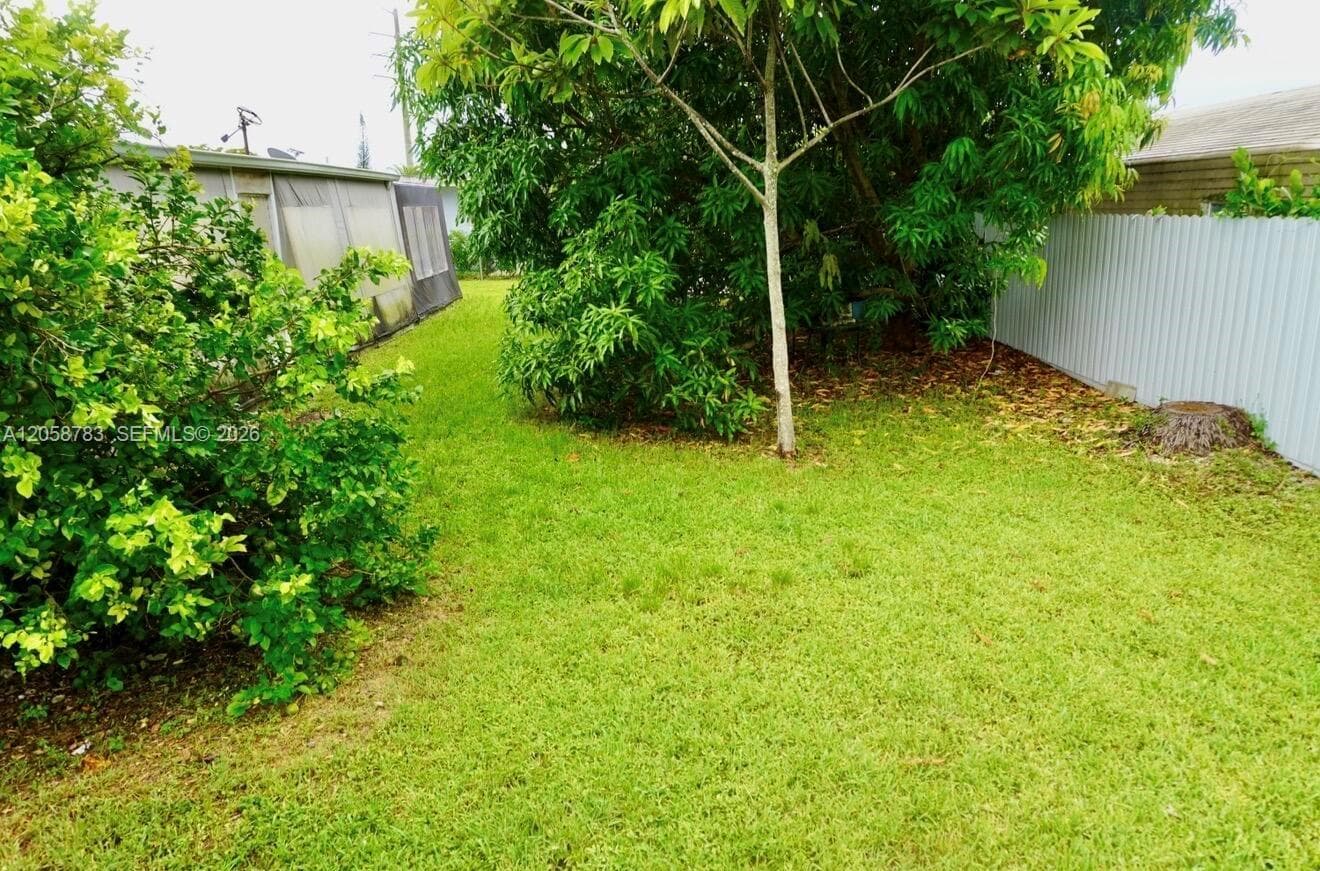 25410 SW 127th Ave, Homestead FL 33032 photo 2