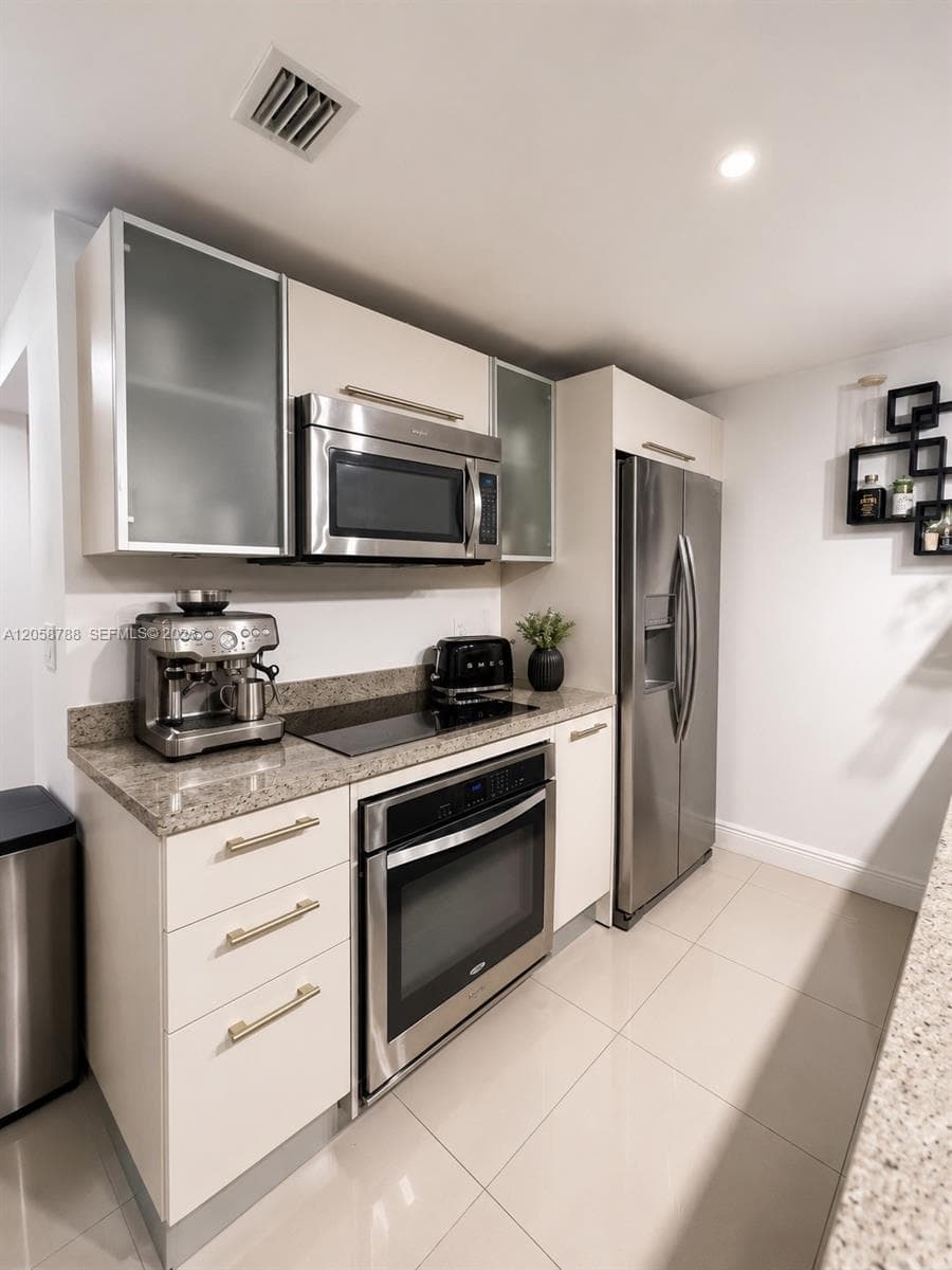 185 SW 7th St # 2503, Miami FL 33130 photo 5