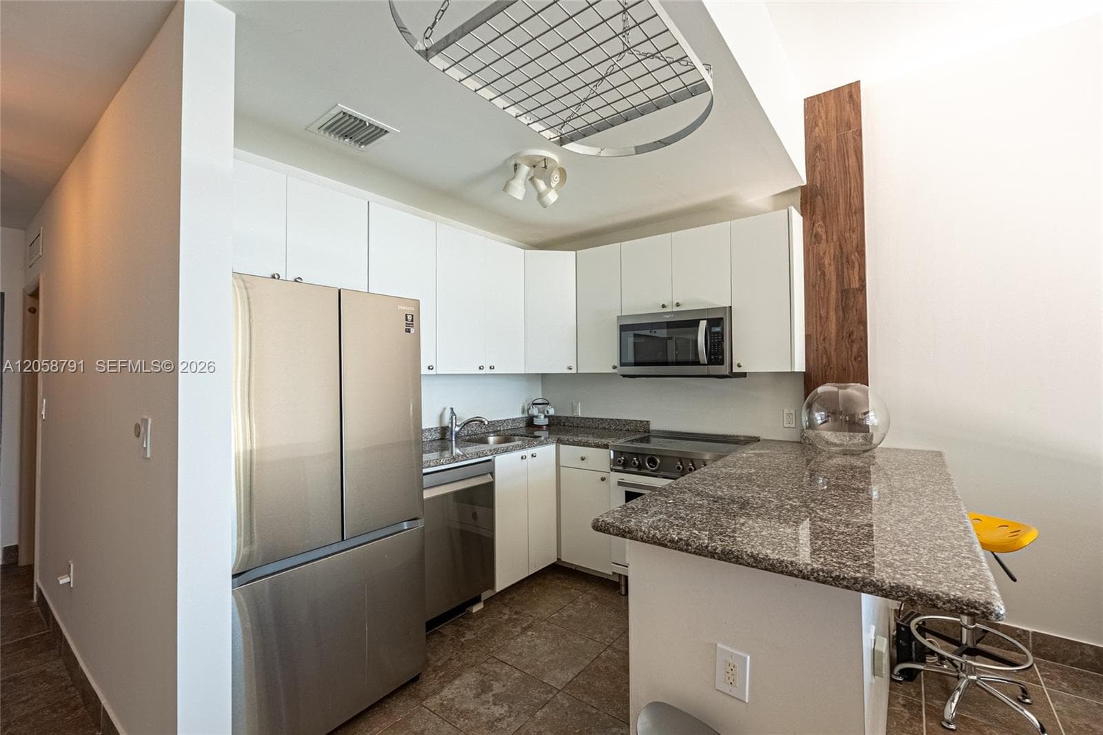 770 NE 69th St # 8F, Miami, FL 33138 photo 2