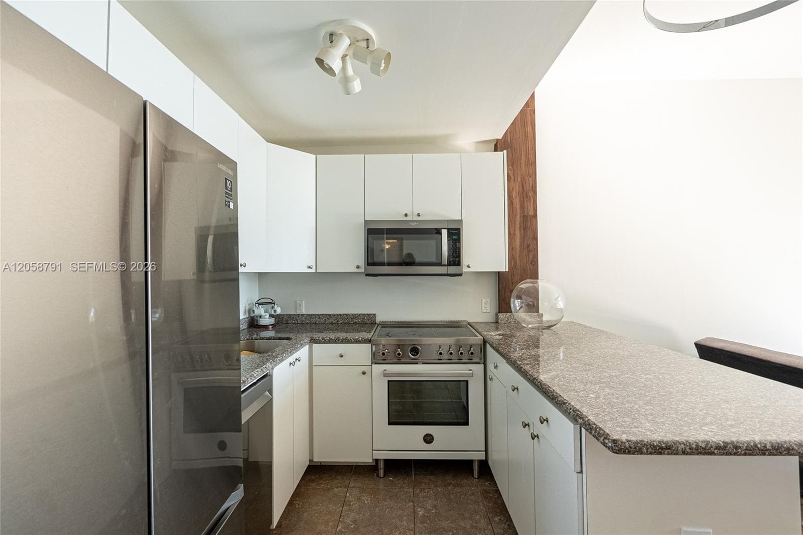 770 NE 69th St # 8F, Miami, FL 33138 photo 5