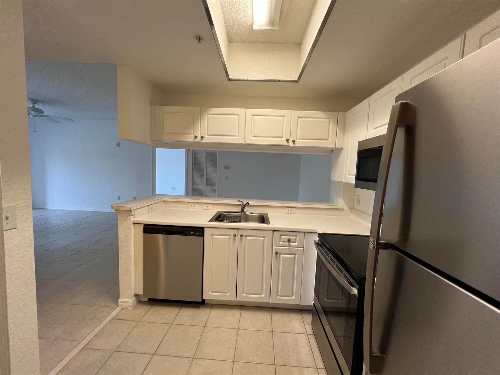 2812 GRANDE Parkway # 301, Palm Beach Gardens FL 33410 photo 3