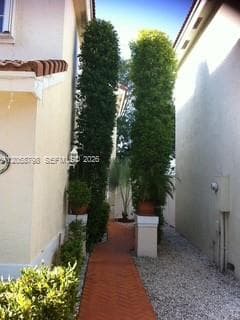 818 Garnet Cir, Weston FL 33326 photo 3