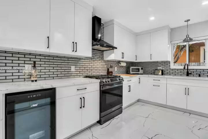 3204 Robbins Rd, Pompano Beach FL 33062 photo 4