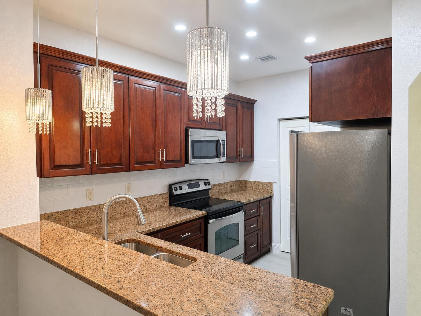 12204 SW 25TH Court, Miramar FL 33025 photo 4