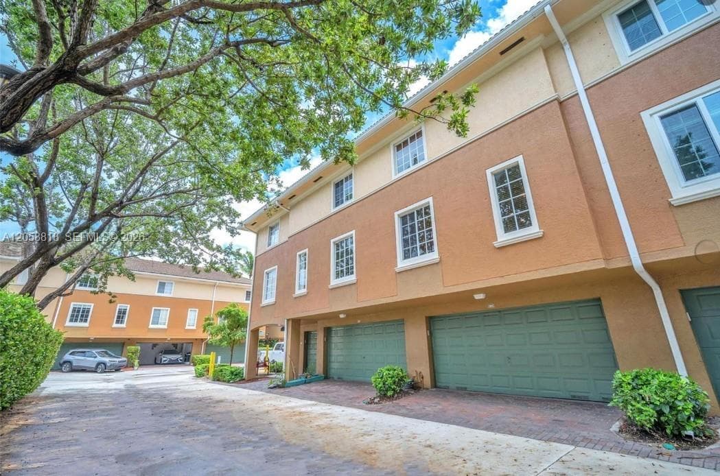 2845 NE 185th St # 903, Aventura FL 33180 photo 3