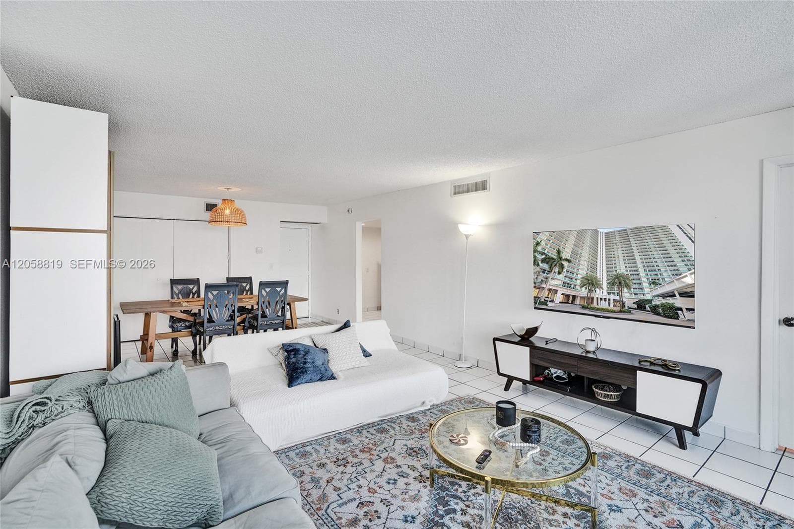 100 Bayview Dr # 401, Sunny Isles Beach FL 33160 photo 3