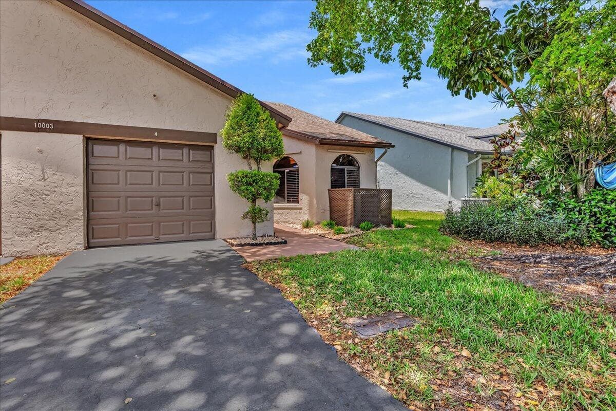 10003 NW 83rd Street # 4, Tamarac FL 33321 photo 2