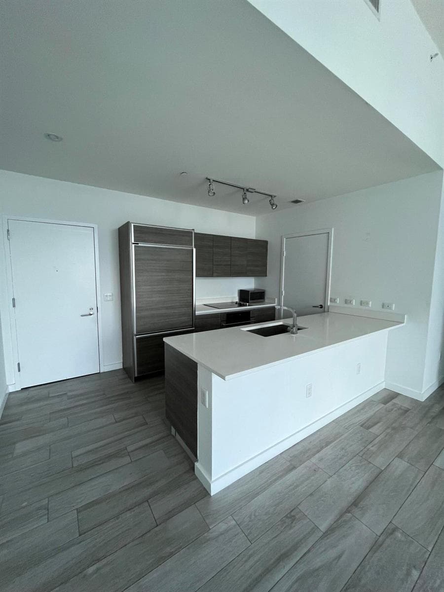 1100 S MIAMI Avenue # 4209, Miami FL 33130 photo 2