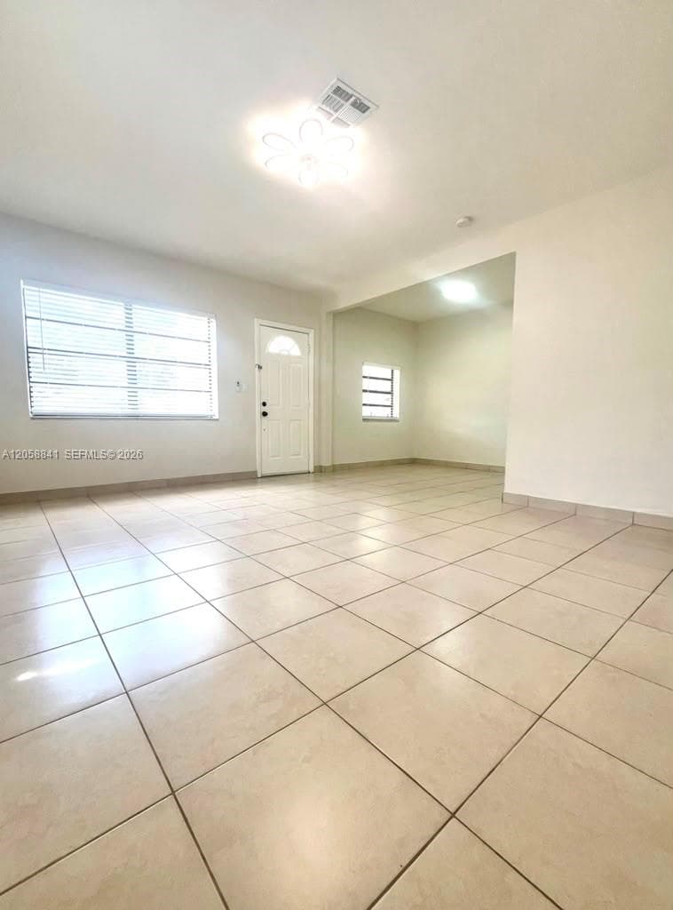 1679 NE 176 ST, North Miami Beach FL 33162 photo 3