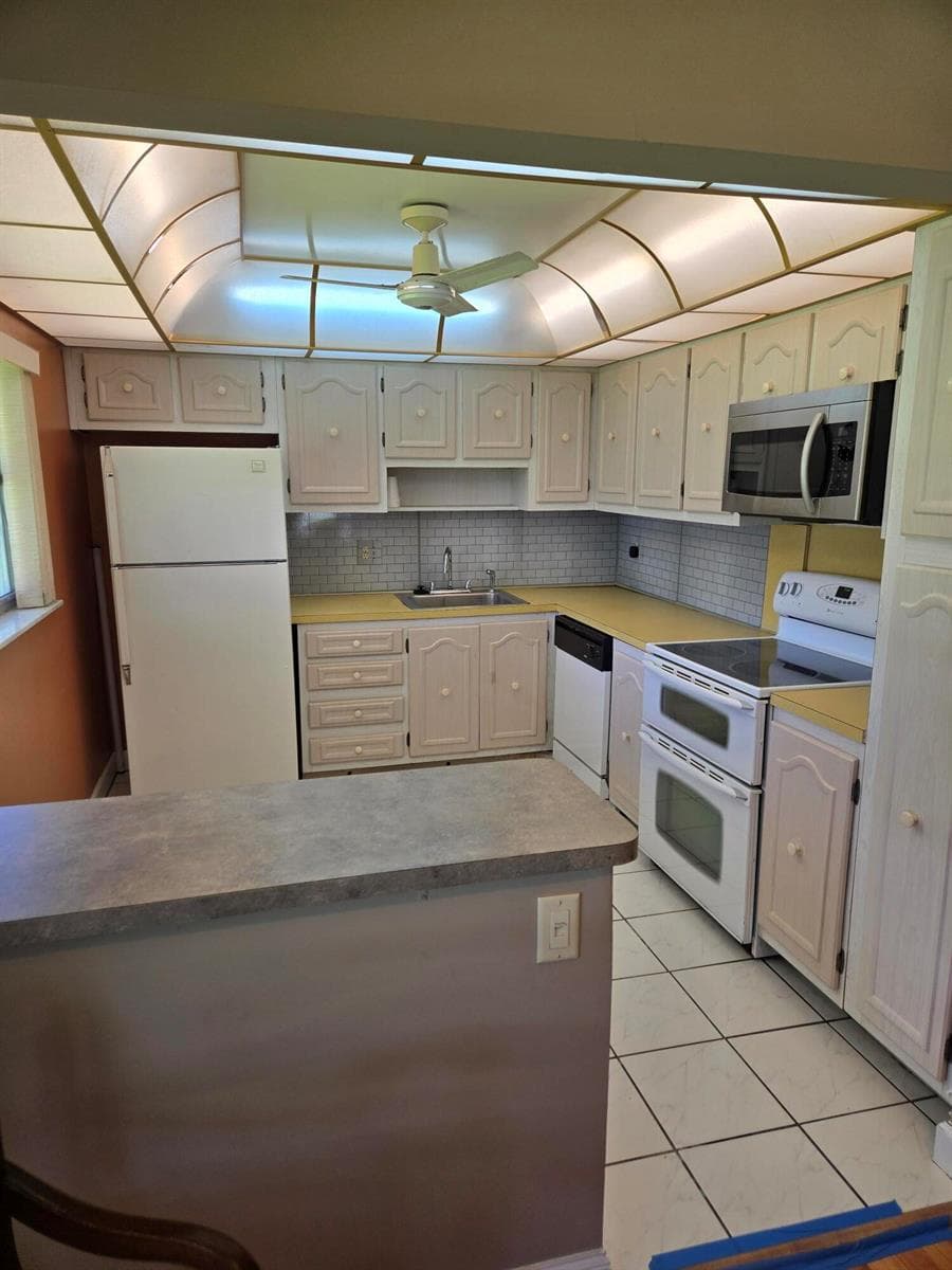1076 NW 85th Terrace # A72, Plantation FL 33322 photo 2