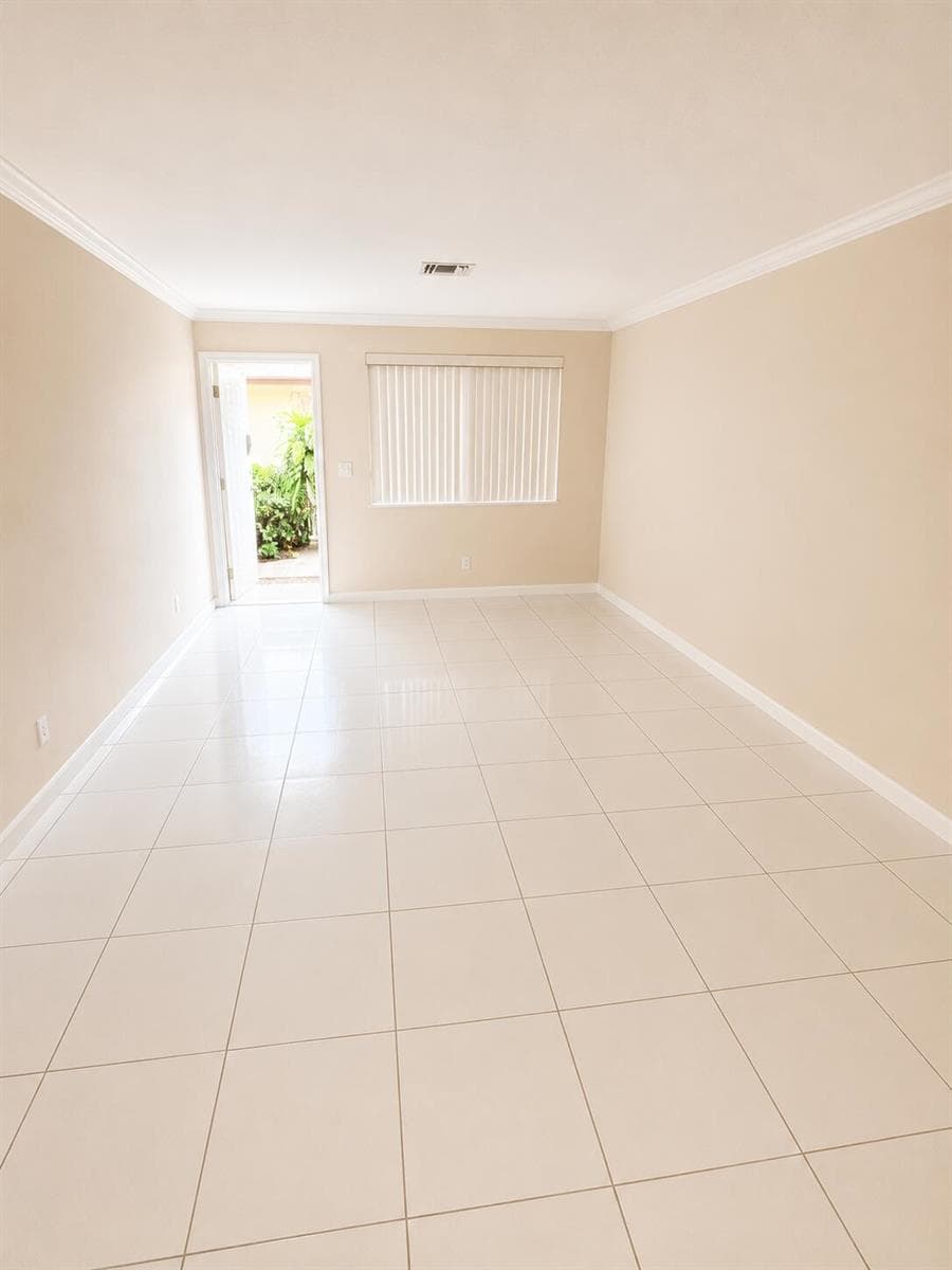 3609 Polk Street # Apt 2, Hollywood FL 33021 photo 2