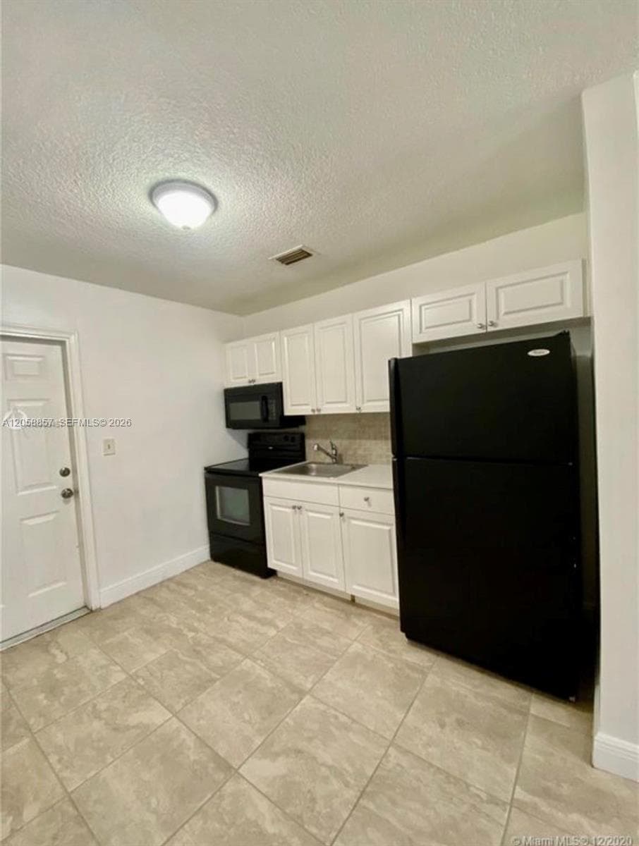 4141 SW 20th St # 3, West Park FL 33023 photo 2