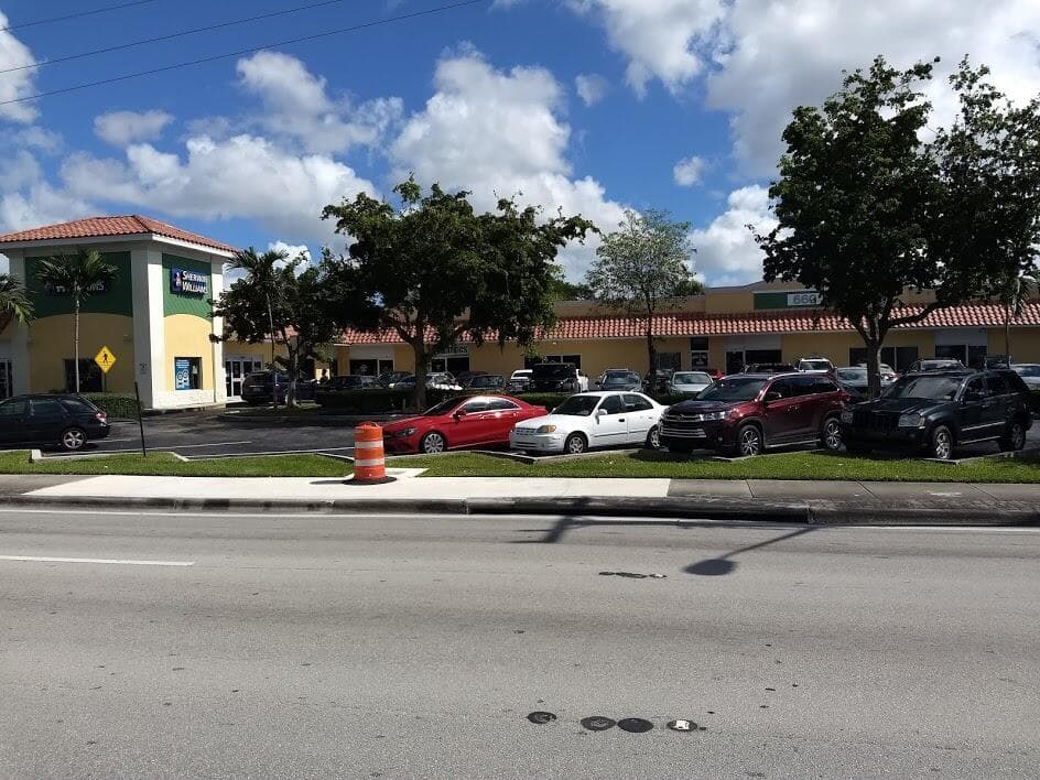 660 N State Rd 7, Plantation FL 33317
