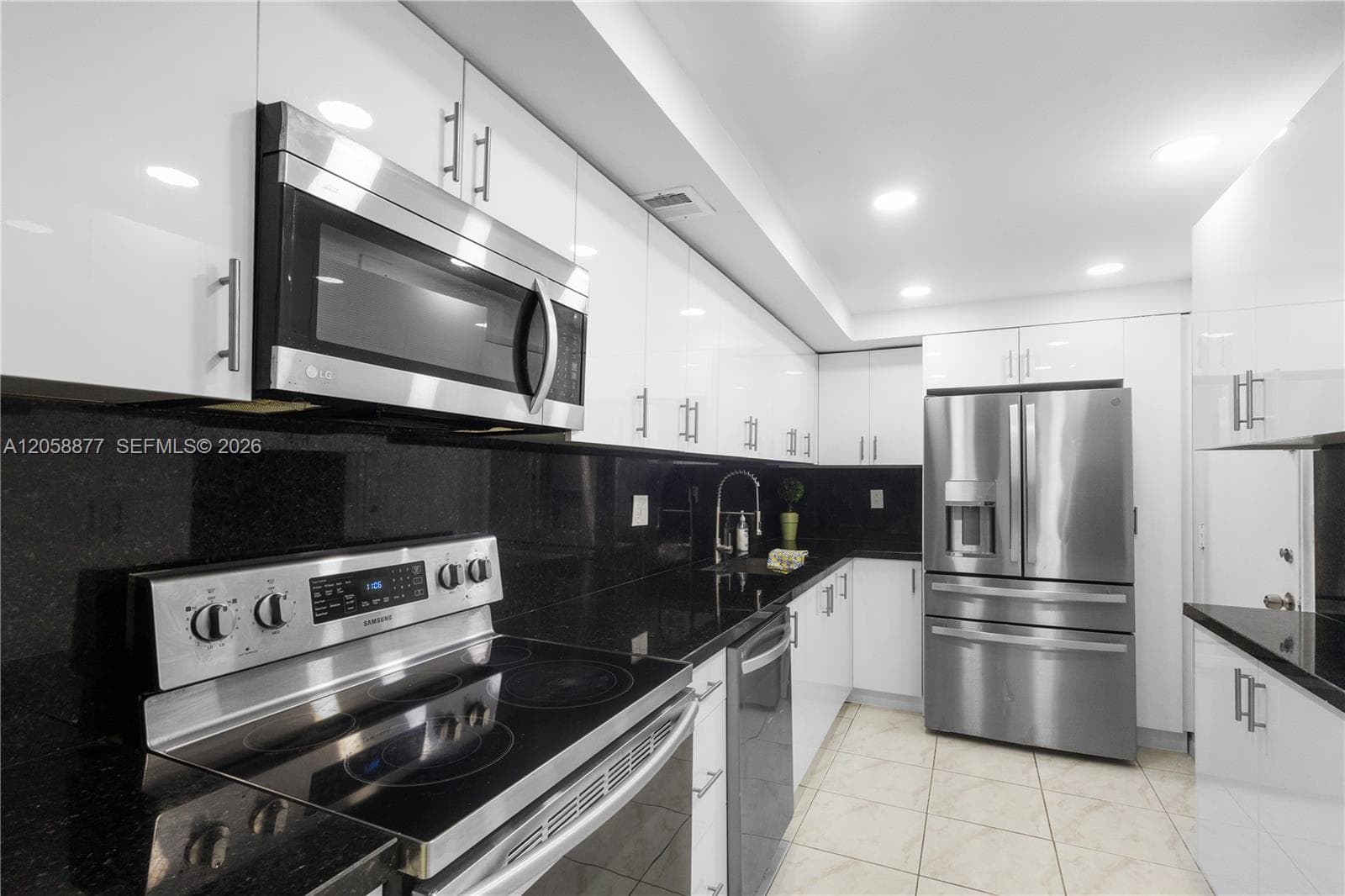 1849 S Ocean Dr # 407, Hallandale Beach FL 33009 photo 2