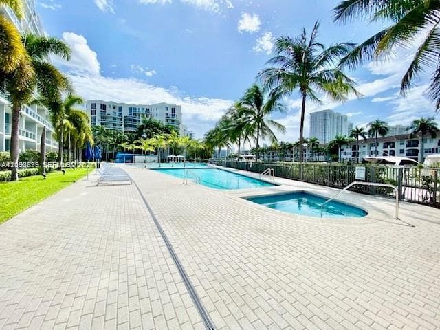 2950 NE 188th St # 231, Aventura FL 33180