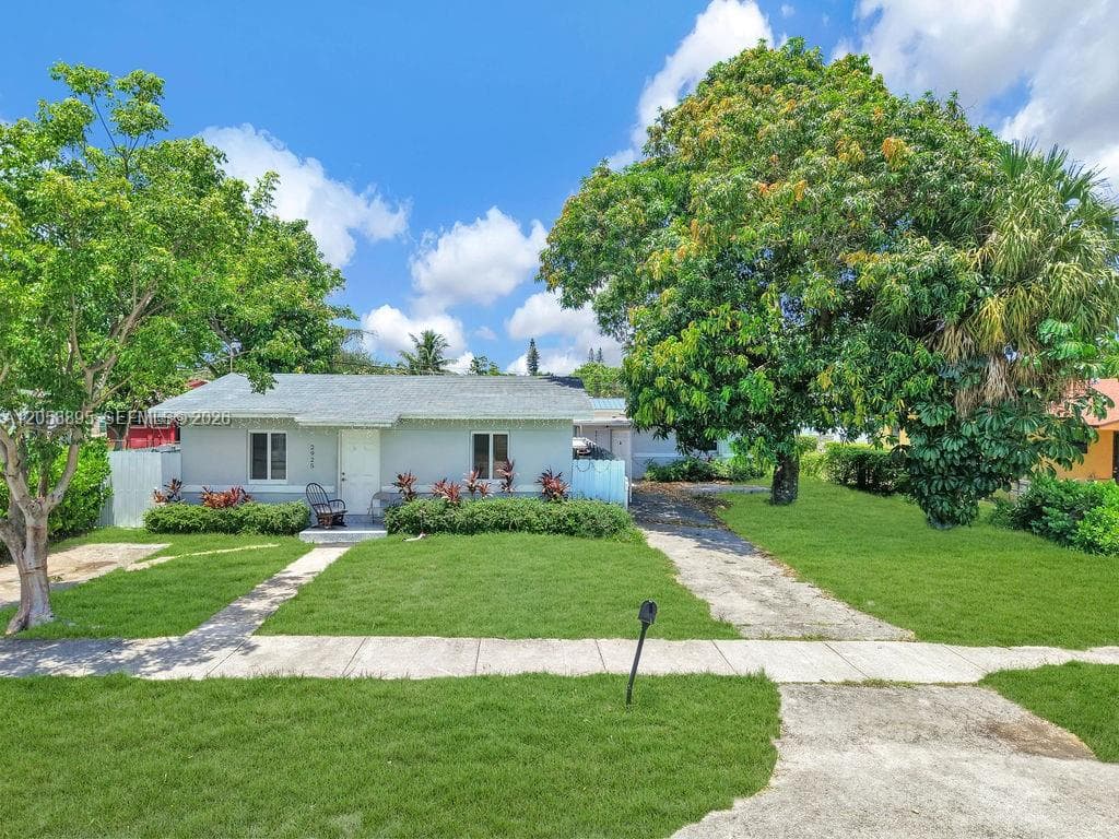 2925 NW 63rd St, Miami FL 33147 photo 2
