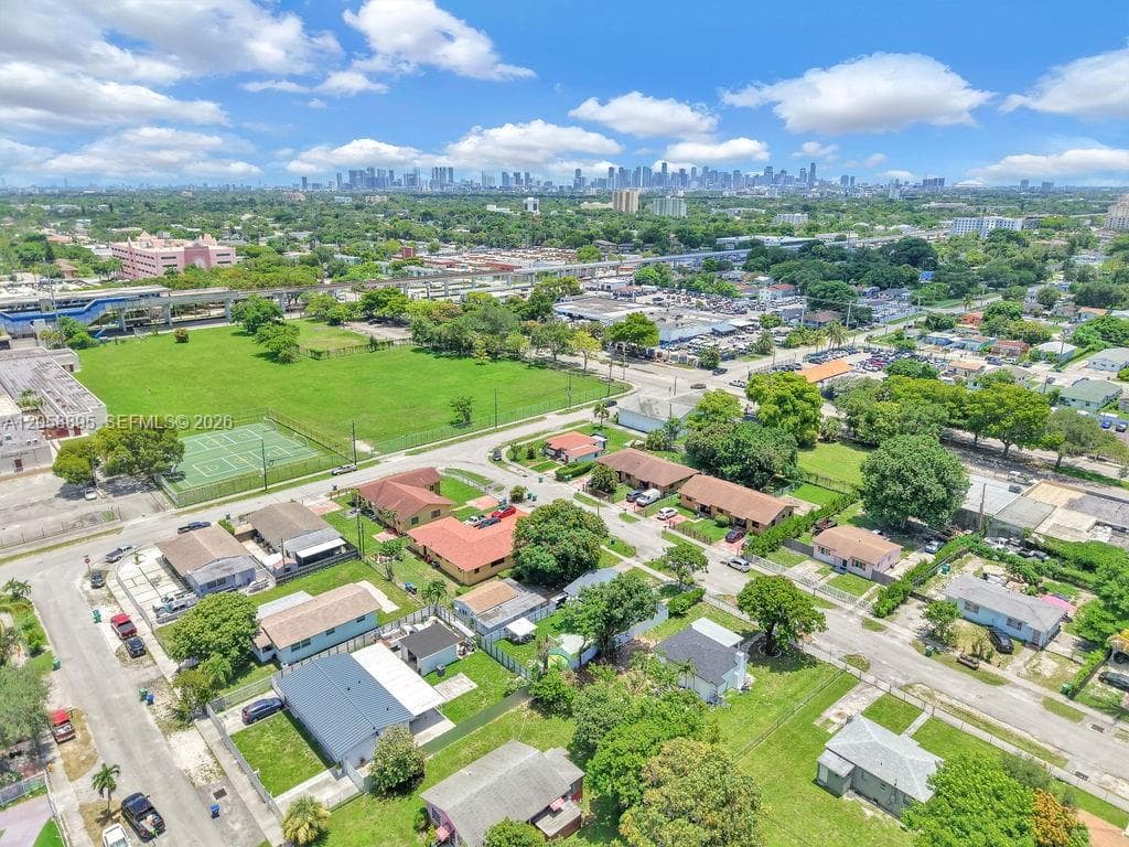 2925 NW 63rd St, Miami FL 33147 photo 5