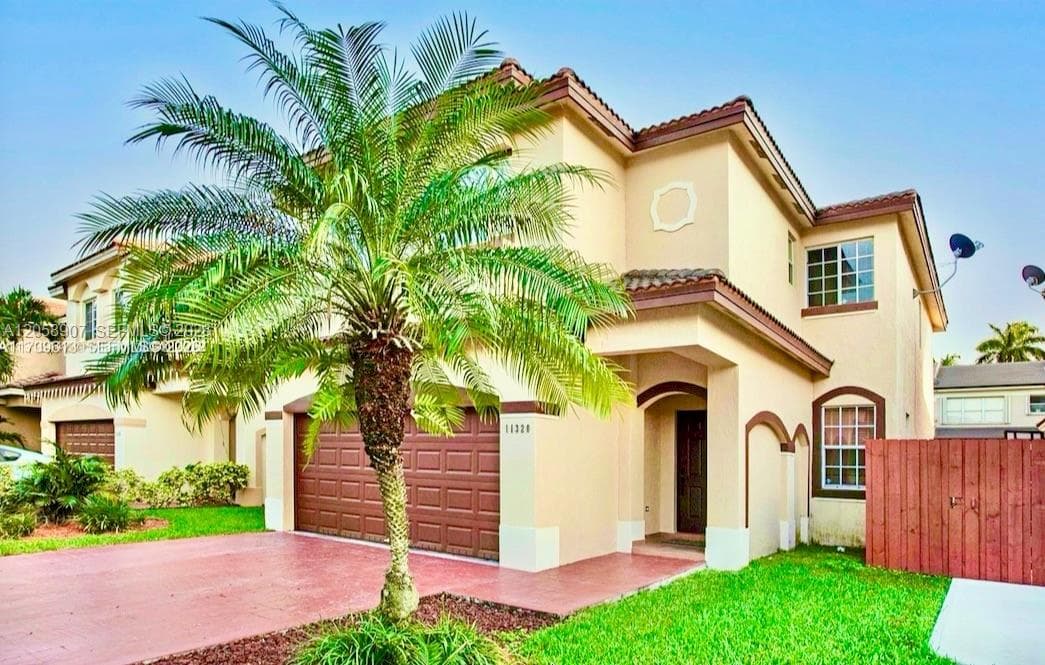 11320 NW 43rd Ter, Doral FL 33178 photo 2