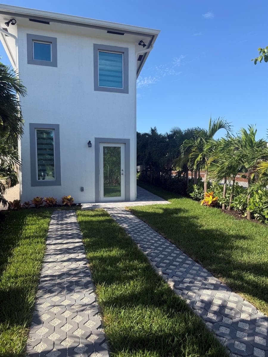 501 EL PRADO, West Palm Beach FL 33405