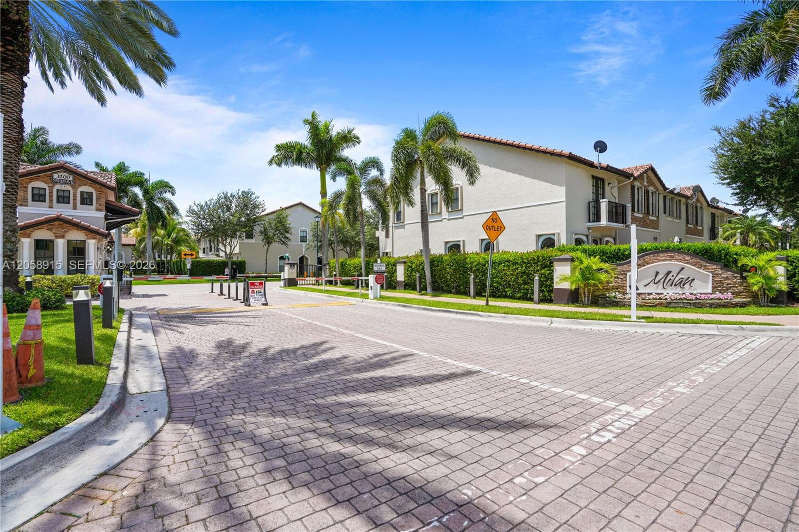 10341 NW 32nd Ter, Doral FL 33172