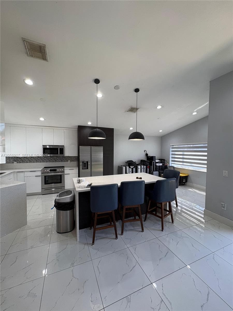 1970 NW 178th Ter # 1, Pembroke Pines FL 33029 photo 2