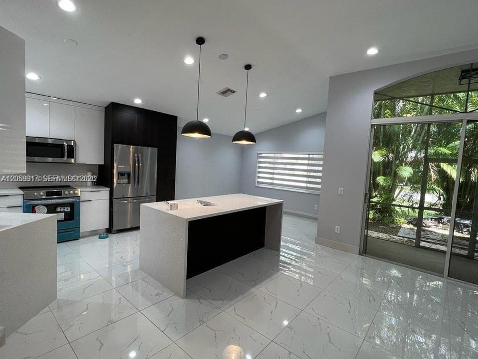 1970 NW 178th Ter # 1, Pembroke Pines FL 33029